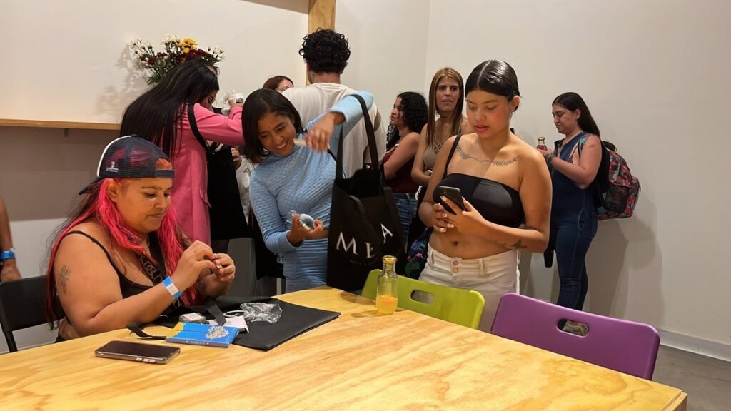 Medellín tiene un nuevo espacio de transformación para mujeres que han enfrentado la vulnerabilidad: Sala Parceras