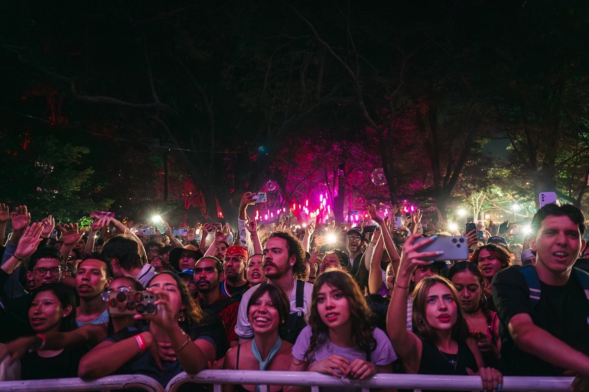 Con cifra histórica en asistencia cerró la Semana de la Juventud, más de 80 mil personas disfrutaron del festival Medayoung Con cifra histórica en asistencia cerró la Semana de la Juventud, más de 80 mil personas disfrutaron del festival Medayoung