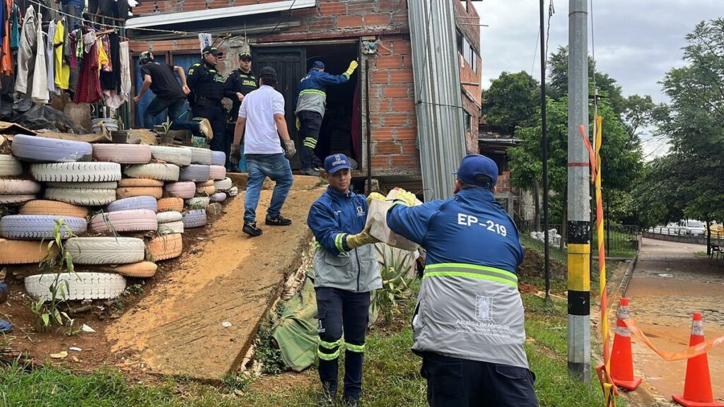 Por incumplimiento de las normas urbanísticas, una estructura fue demolida en el sector de Aranjuez