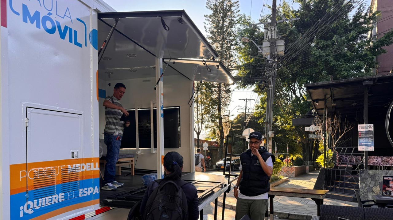 Con aula móvil, Medellín enseña a sus habitantes sobre el correcto uso del espacio público