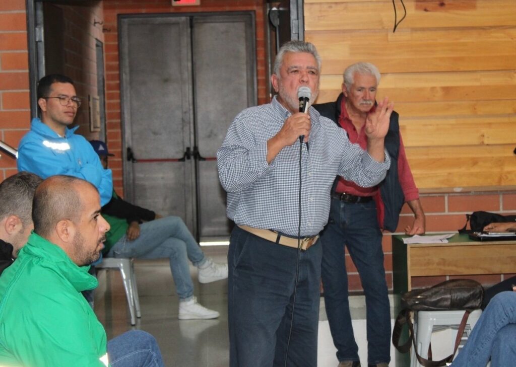 El Distrito y la Personería se unen para atender problemática de construcciones ilegales e irregulares en Santa Elena