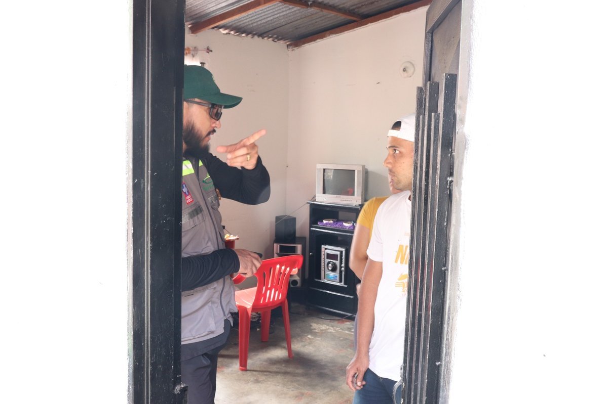 8.400 familias de sitios vulnerables de Medellín han recibido la visita de personal básico de atención para identificar riesgos en su salud