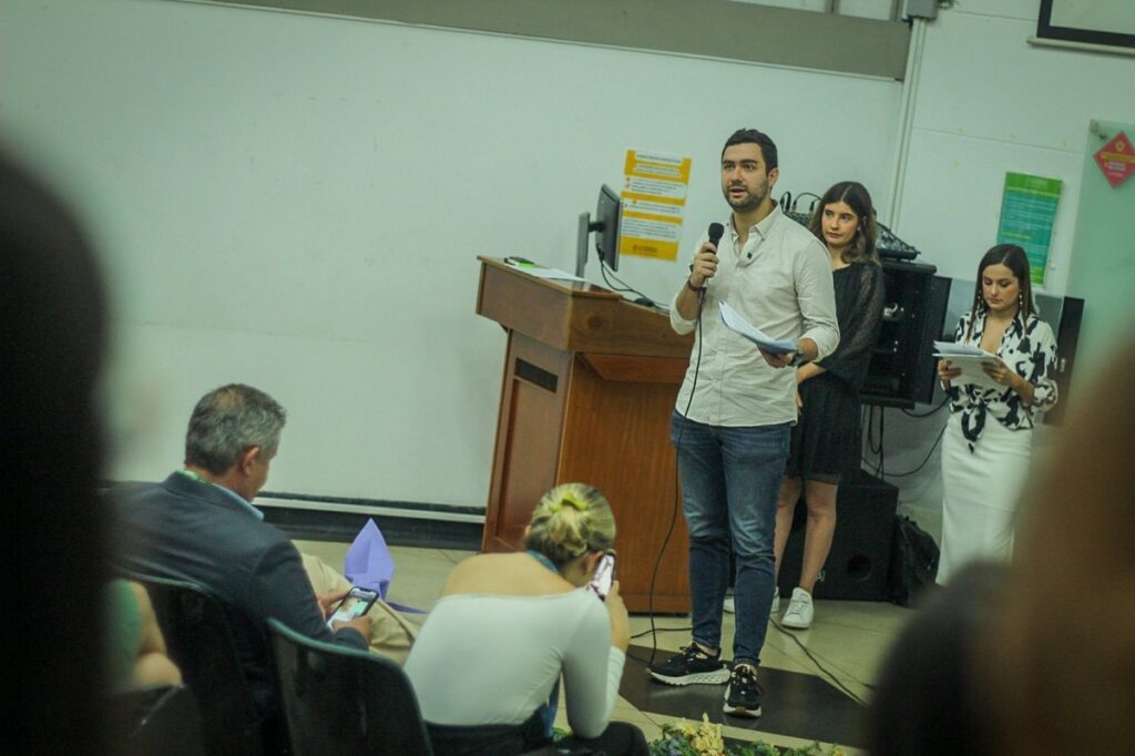 “Los jóvenes quieren hablar de amor”: campaña de la Alcaldía de Medellín para promover el diálogo sobre la salud mental