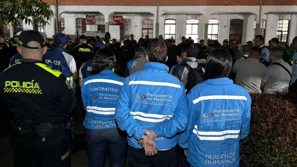 200 funcionarios de la Alcaldía de Medellín y la Policía intervinieron en megaoperativo en el Centro para combatir la criminalidad