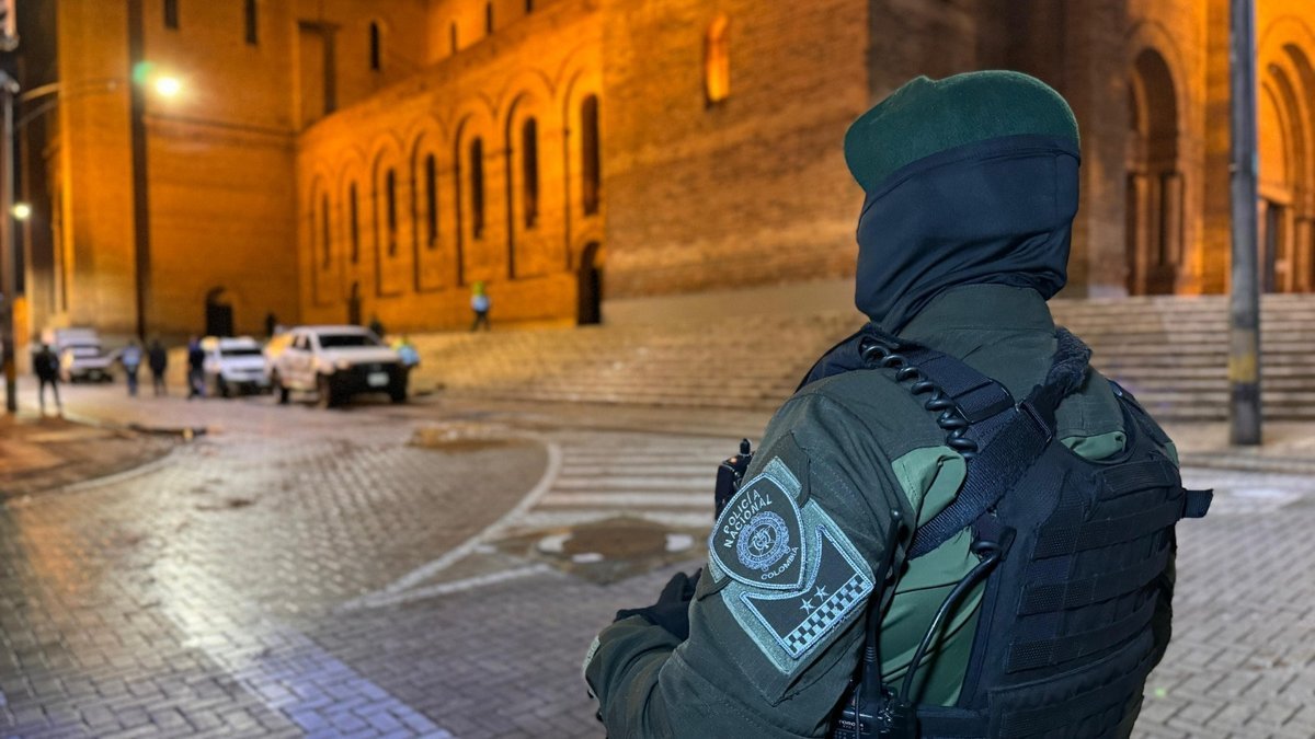 200 funcionarios de la Alcaldía de Medellín y la Policía intervinieron en megaoperativo en el Centro para combatir la criminalidad