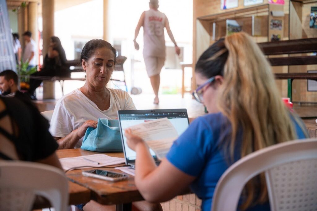 El desplazamiento forzado intraurbano se redujo el 26 % con respecto al año anterior en Medellín