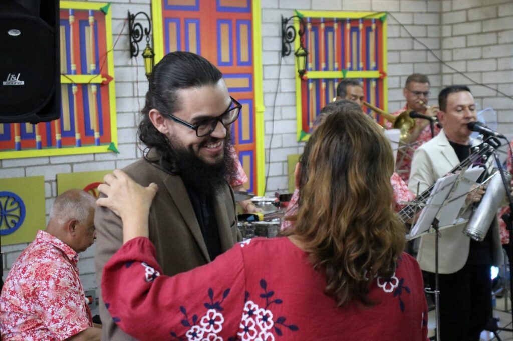 Más de 16.200 libros vencidos regresaron, con el amor de sus lectores, a las bibliotecas públicas de Medellín