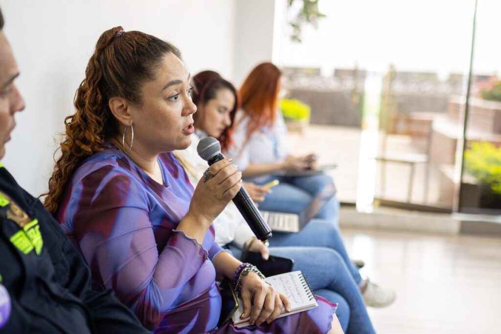 Medellín refuerza compromisos para enfrentar la violencia política contra las mujeres