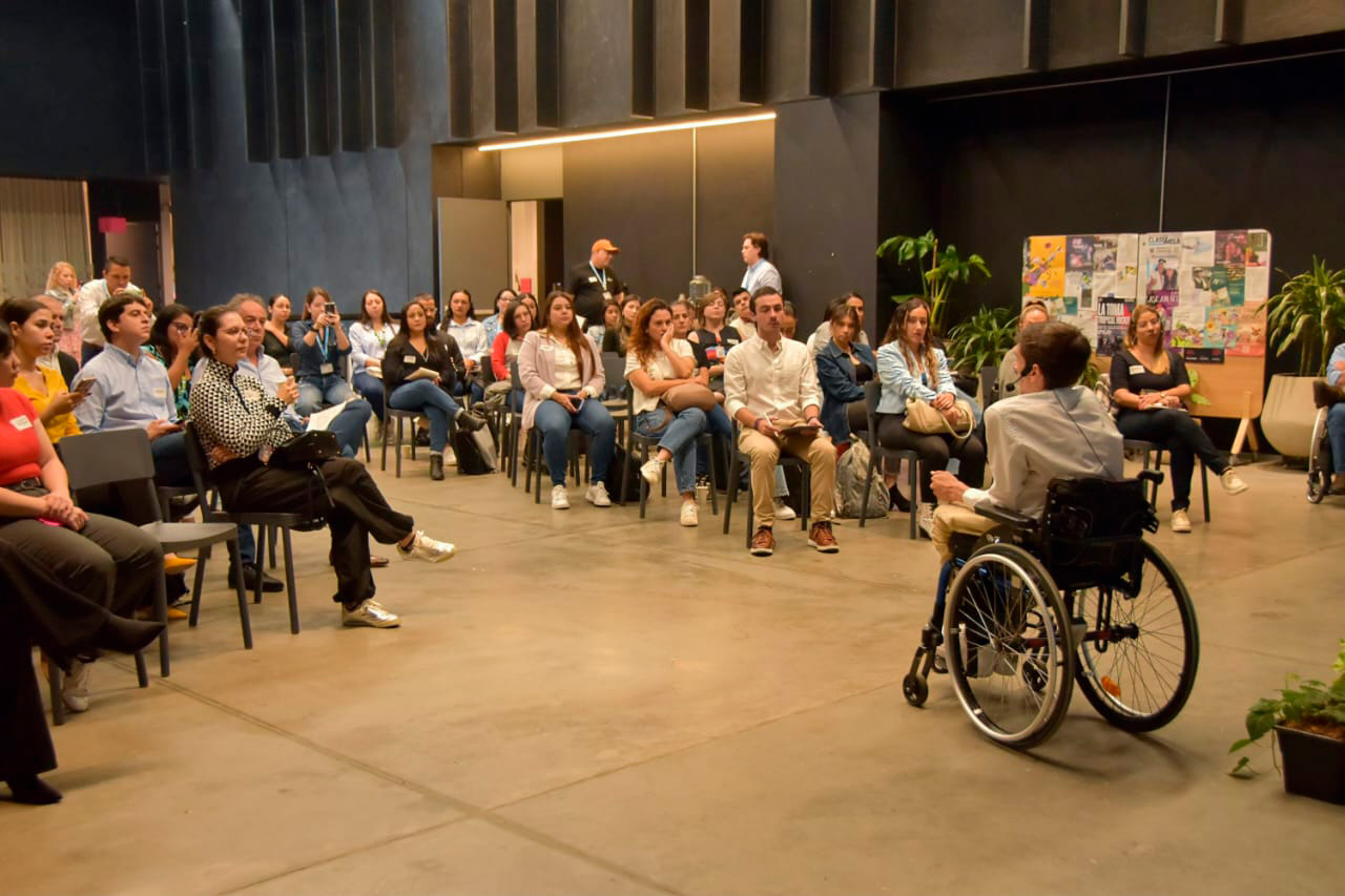 El Distrito promueve la inclusión laboral para las personas con discapacidad en Medellín
