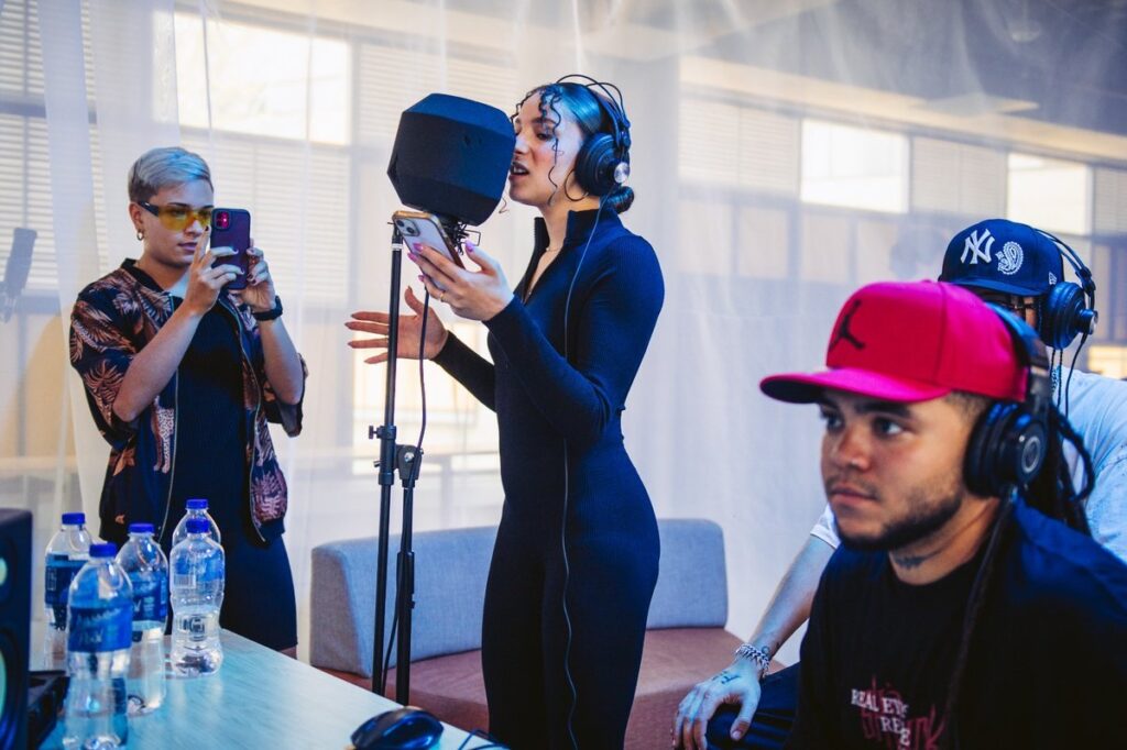 Se buscan otros 250 jóvenes apasionados por la industria musical: Medellín Music Lab abre nueva convocatoria