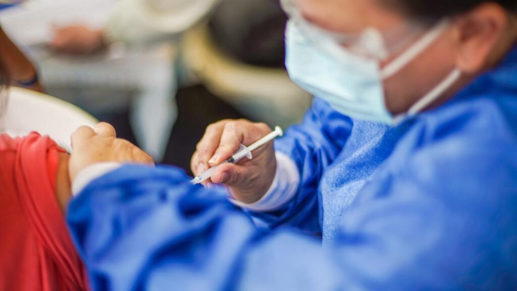 Vacunación de paciente