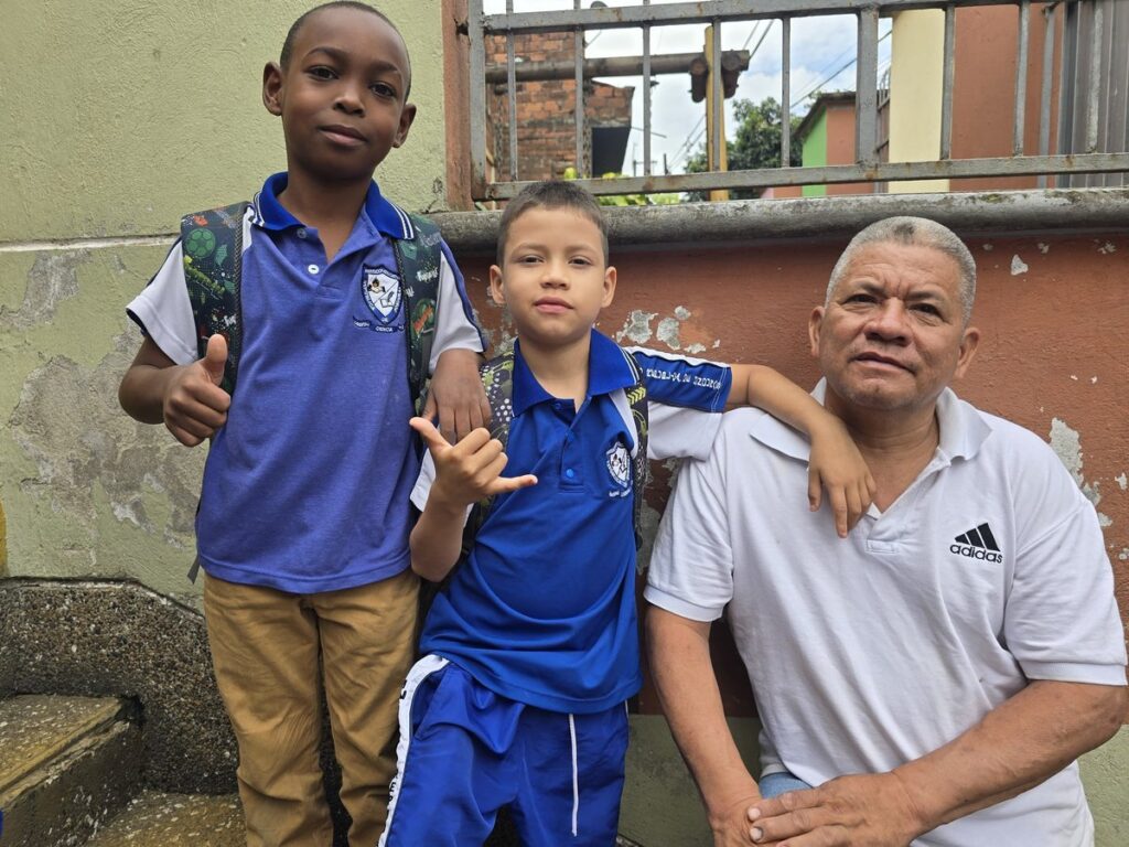 El alcalde Federico Gutiérrez activa medidas para garantizar la continuidad del ciclo educativo por emergencia en Santa Cruz