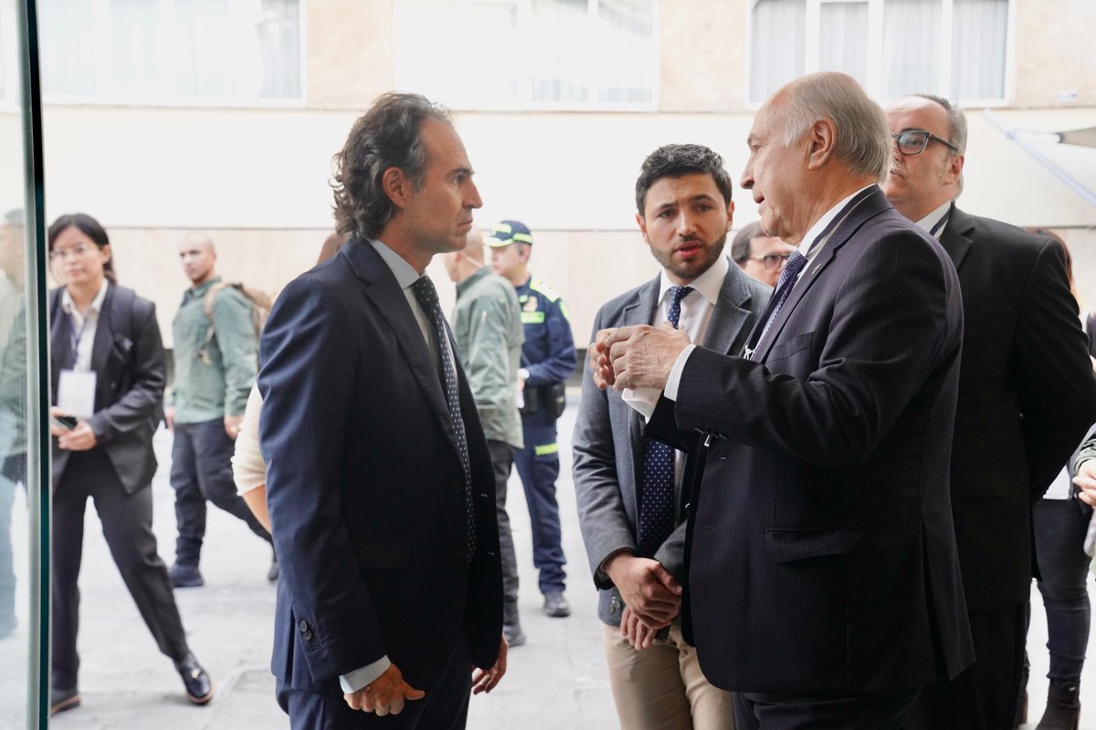 ”Hoy y siempre, Medellín está comprometida en consolidar una justicia cercana a la gente”: alcalde Federico Gutiérrez en instalación de encuentro sobre cooperación jurídica internacional ”Hoy y siempre, Medellín está comprometida en consolidar una justicia cercana a la gente”: alcalde Federico Gutiérrez en instalación de encuentro sobre cooperación jurídica internacional