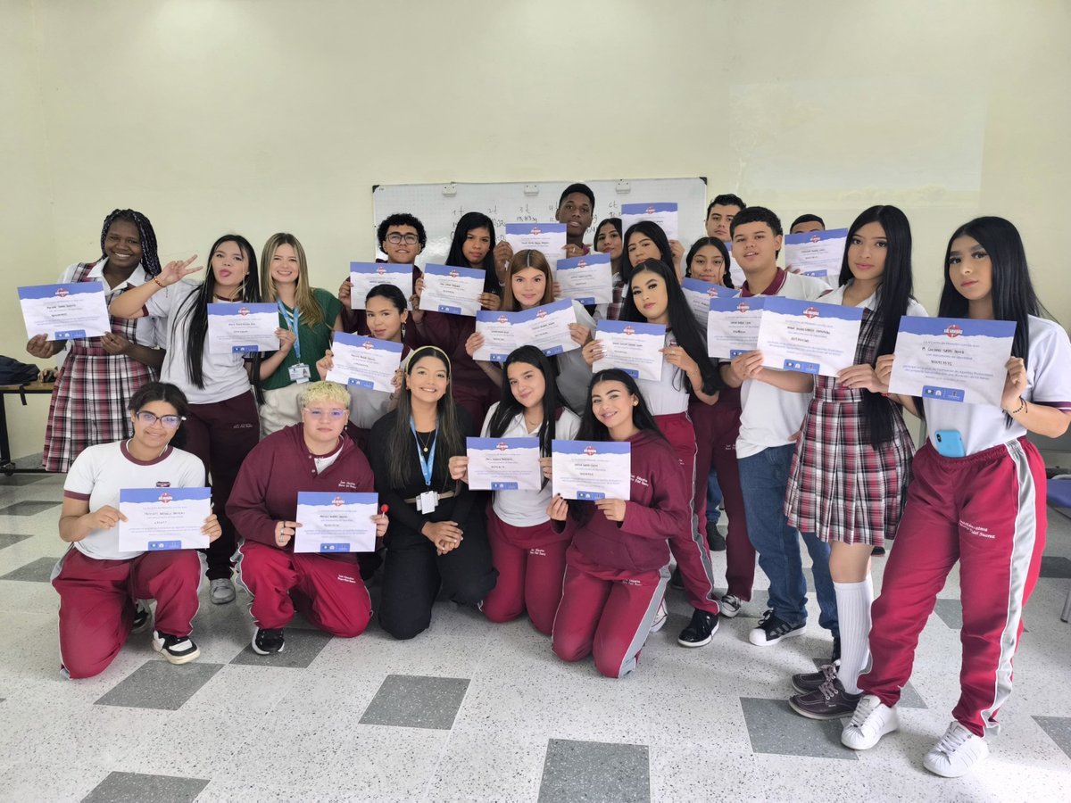 Medellín tiene 200 estudiantes de colegios públicos listos para salvar vidas
