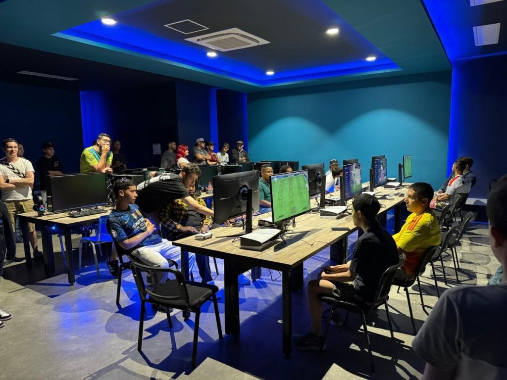 La fiesta de los ‘gamers’ en Medellín prepara una emotiva final