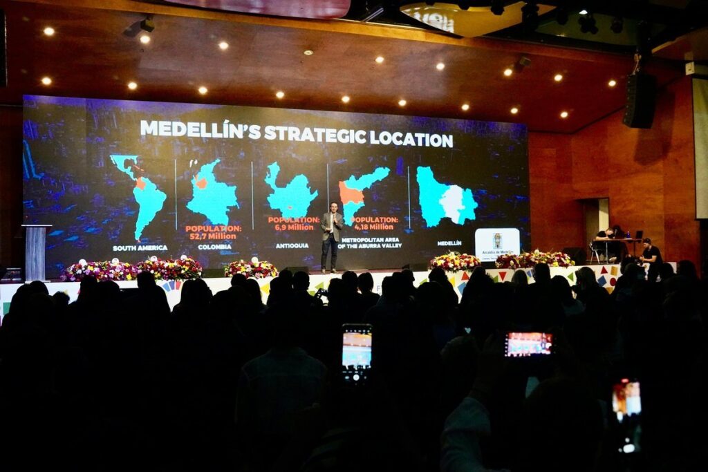 El alcalde de Medellín, Federico Gutiérrez Zuluaga, instaló el Foro Mundial de Datos de las Naciones Unidas