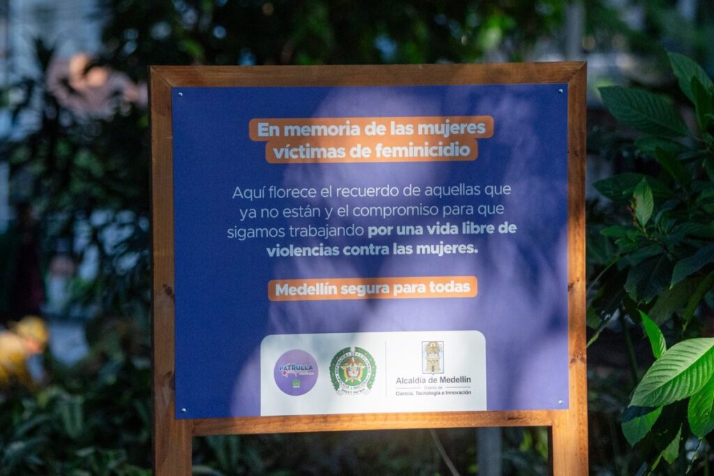 Medellín tiene el Jardín Púrpura como medida de reparación simbólica para las víctimas de feminicidio