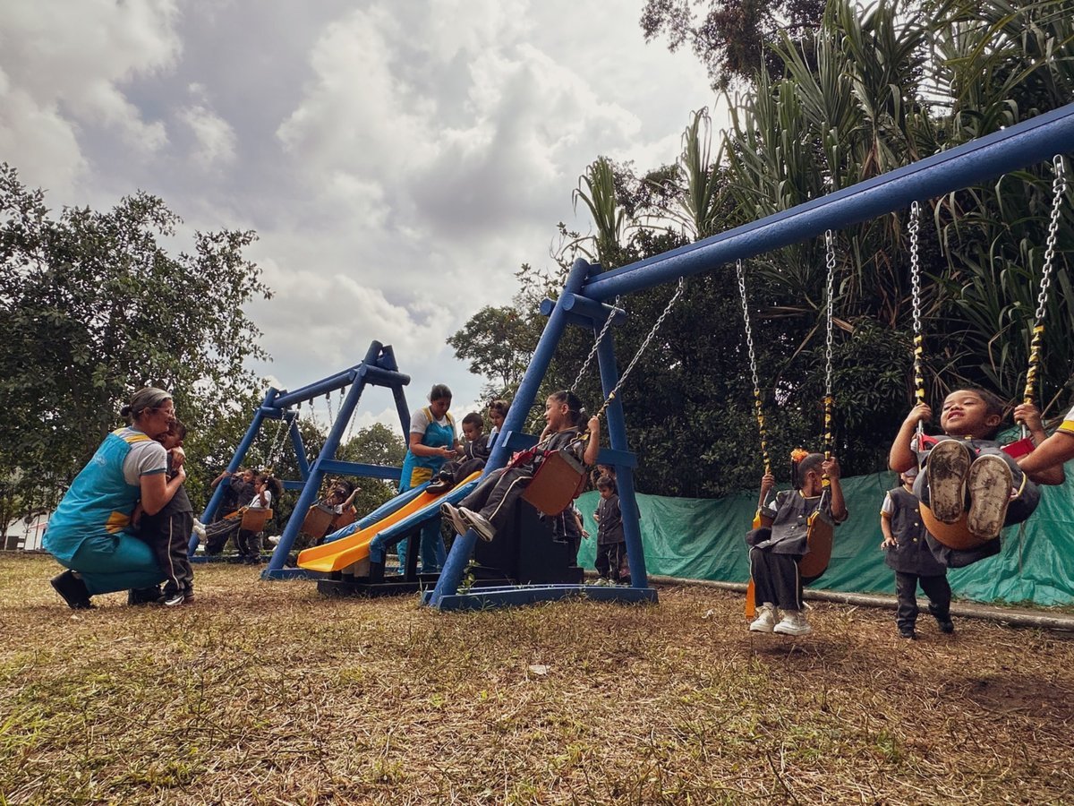 Juegos e implementos del Festival Buen Comienzo fueron entregados a varios jardines y centros infantiles de Medellín