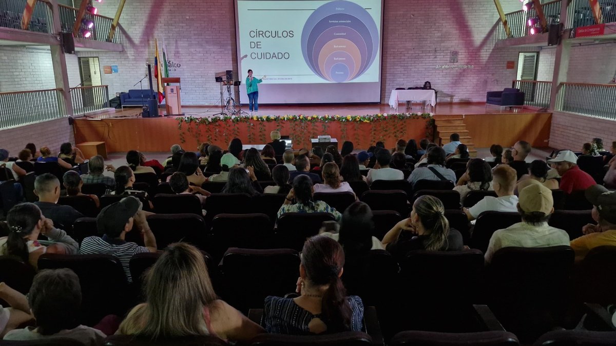 La Administración Distrital fortalece la labor de familias que cuidan a personas mayores