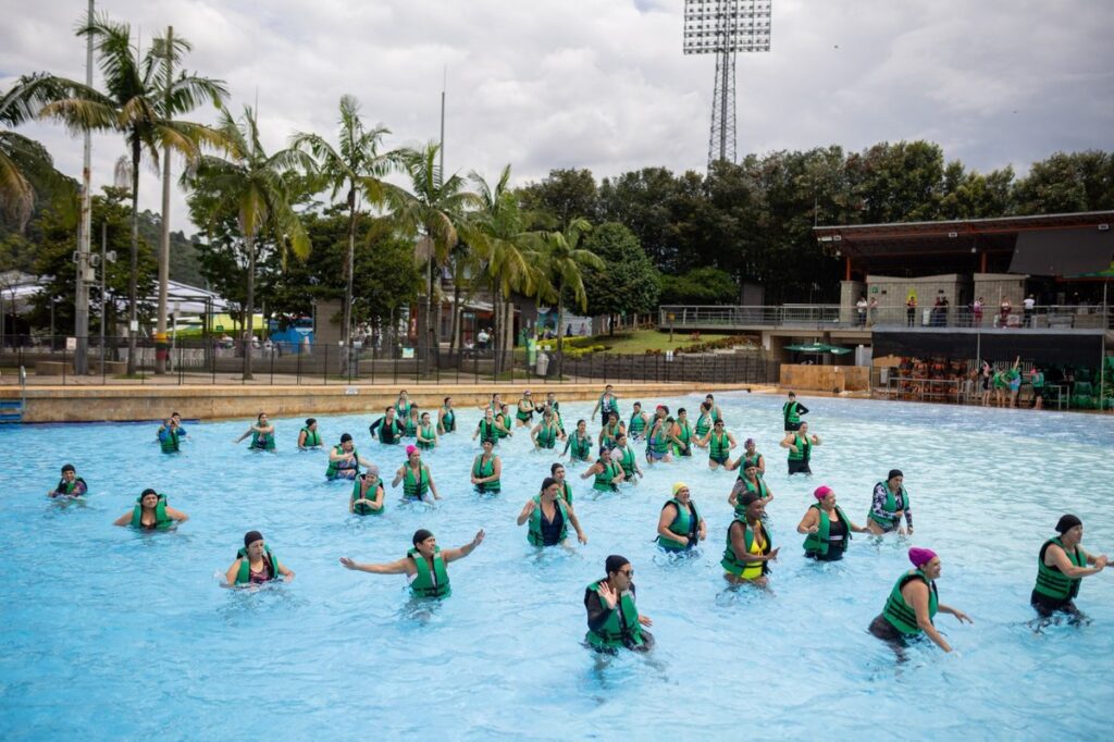 1.000 madres comunitarias de Medellín recibieron reconocimiento por su aporte para transformar el bienestar de la primera infancia