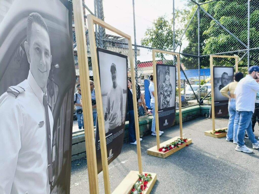 En Medellín se honró la memoria de las personas fallecidas en las vías