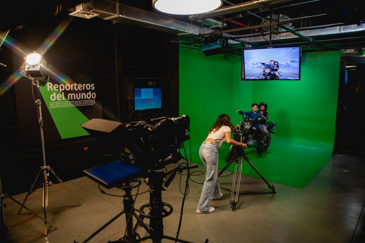 El Tour Telemedellín tiene una nueva experiencia tecnológica: conocer el “cerebro” del canal El Tour Telemedellín tiene una nueva experiencia tecnológica: conocer el “cerebro” del canal