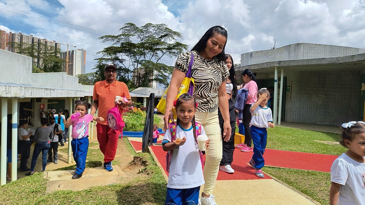 Buen Comienzo 365 transforma la vida de la primera infancia de Medellín