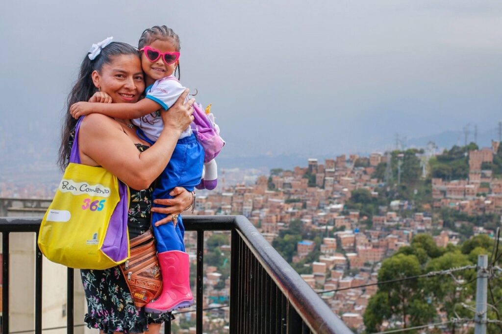 Buen Comienzo 365 transforma la vida de la primera infancia de Medellín