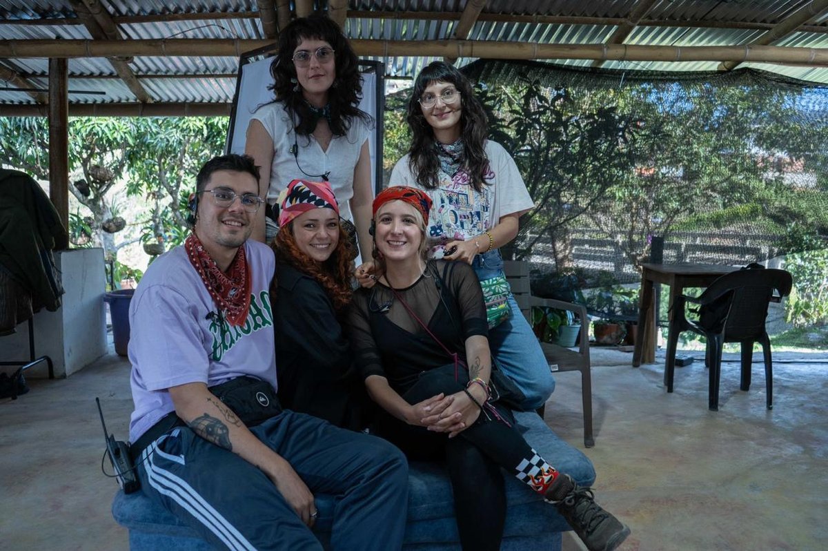 Estudiantes y profesoras de la I.U Pascual Bravo diseñaron la caracterización y estética del vestuario de la película UNO