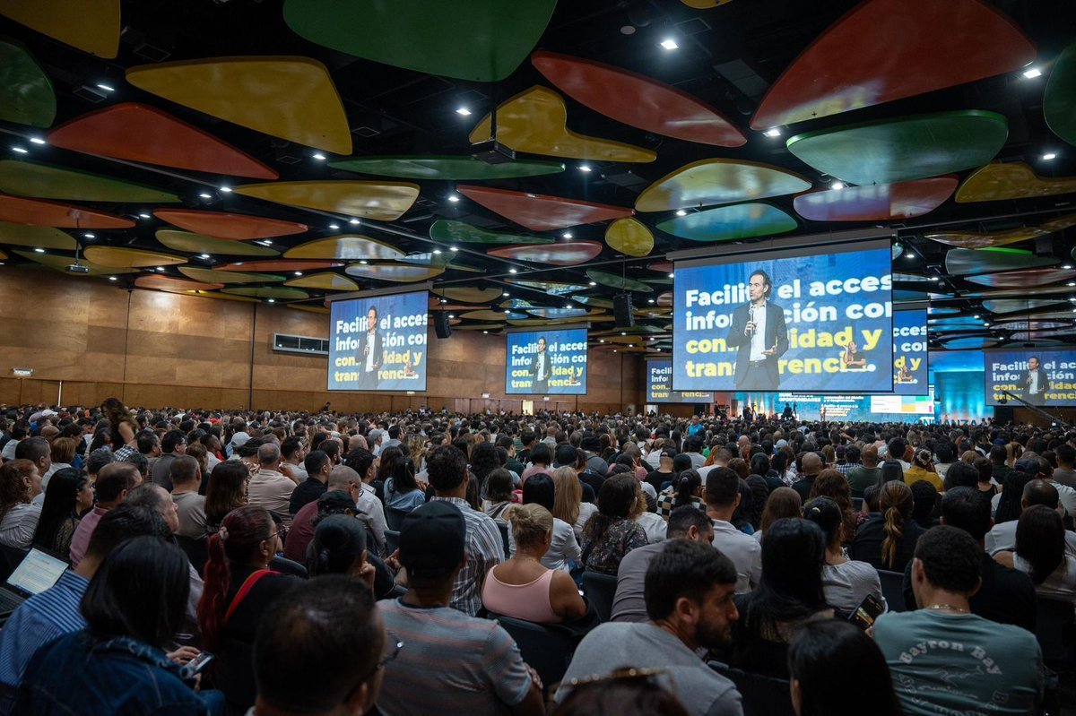 Del caos y la corrupción a la confianza y la transparencia: alcalde Federico Gutiérrez rindió cuentas a la ciudadanía - Foto alcaldía de Medellín