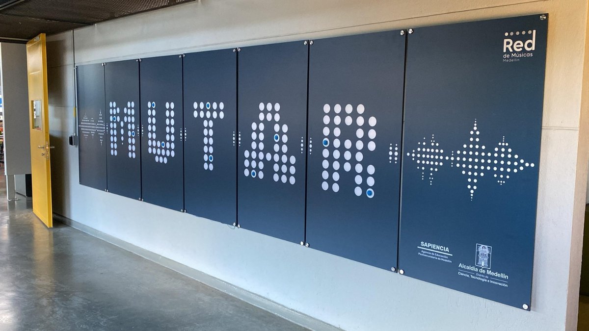 300 jóvenes de Medellín iniciaron preinscripción para ingresar a la nueva Escuela de Músicas Urbanas - Foto alcaldia de Medellín