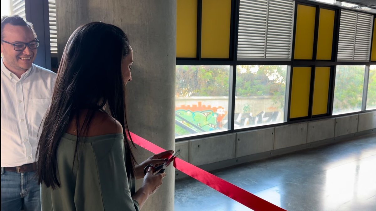 300 jóvenes de Medellín iniciaron preinscripción para ingresar a la nueva Escuela de Músicas Urbanas - Foto alcaldia de Medellín