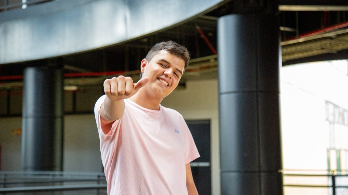 El programa Matrícula Cero de la Administración Distrital abre proceso de postulación para el primer semestre de 2025 - Foto alcaldia de Medellín