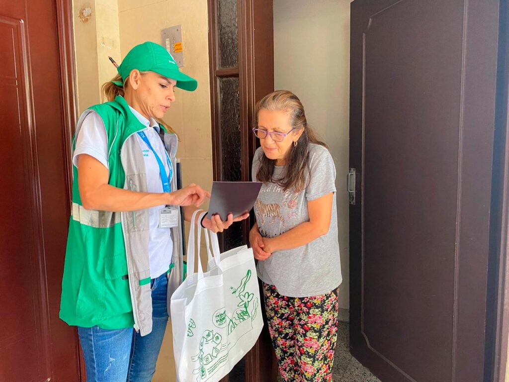 El mensaje de separar y reciclar llegó a 5.000 hogares del occidente de Medellín en 2024