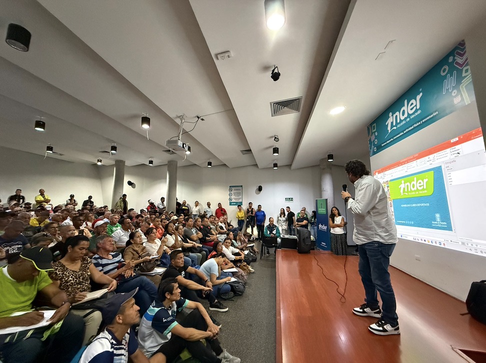 El Distrito dictará cursos de preparación para entrenadores sin tarjeta profesional y de administración deportiva