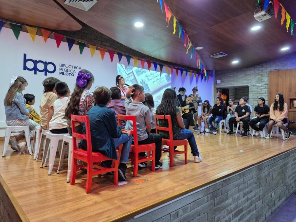 Presentación Biblioteca Pública Piloto