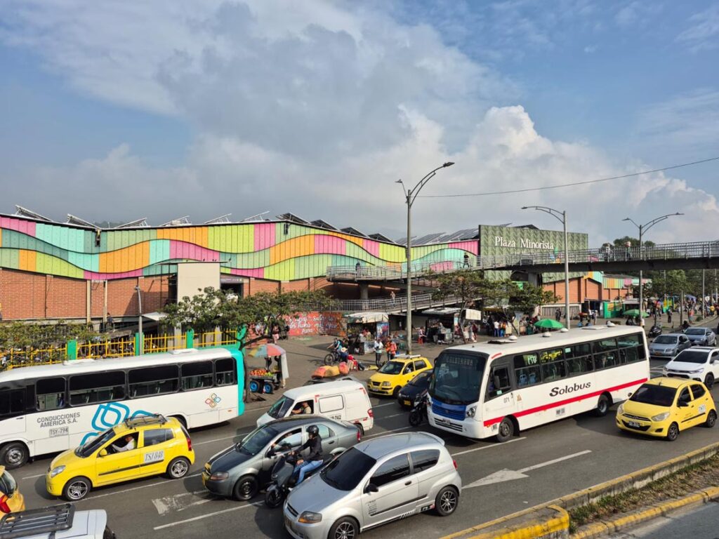 Foto de la fachada de la Plaza minorista
