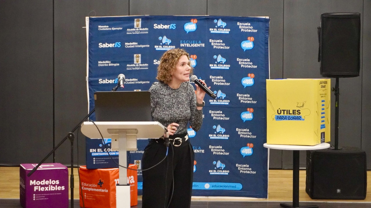 Encuesta de Percepción de Maestros 2024 demuestra los avances en la calidad educativa de Medellín