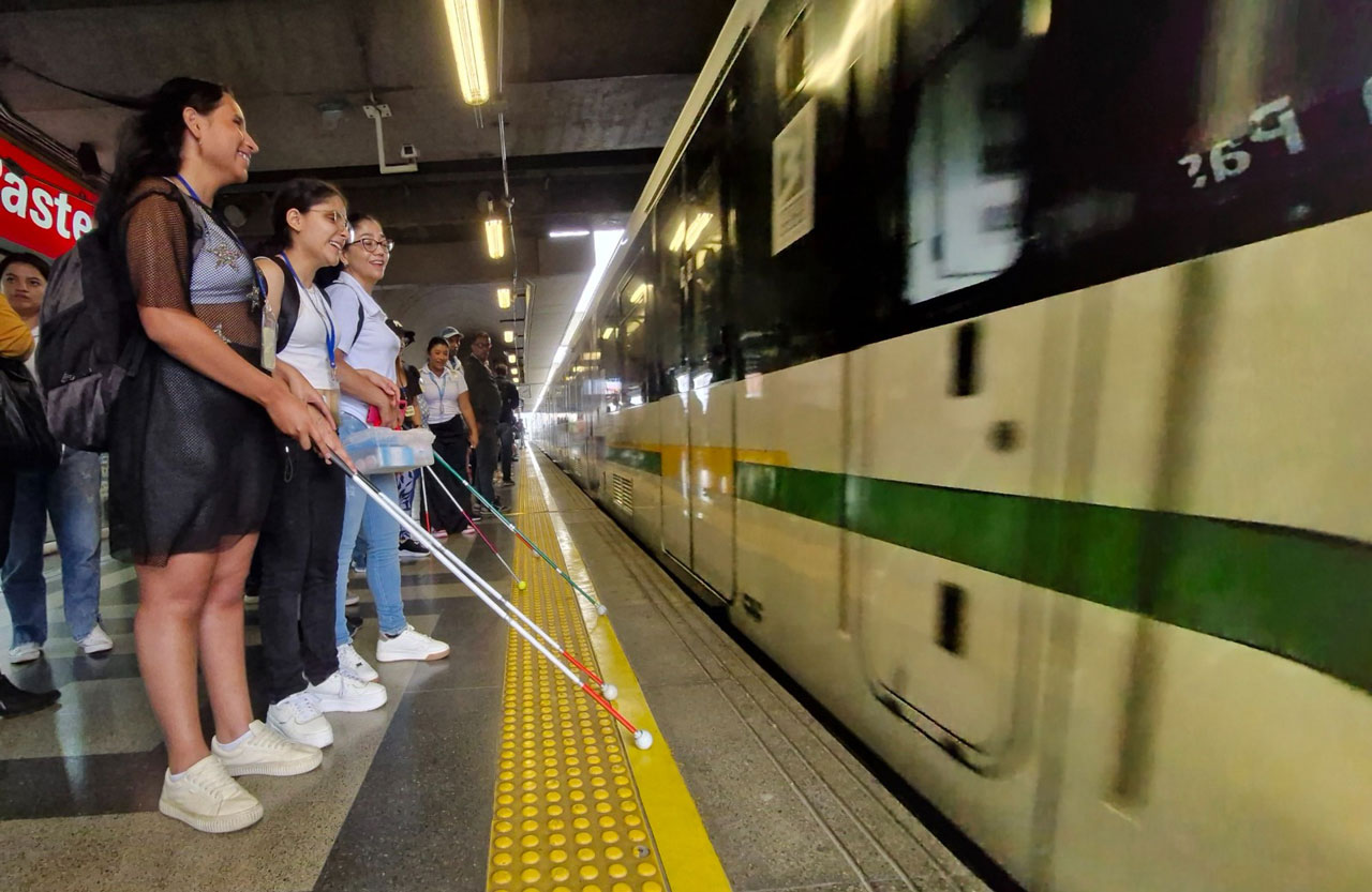 La Alcaldía de Medellín abre inscripciones para proyectos dirigidos a personas con discapacidad, sus familias y cuidadoras