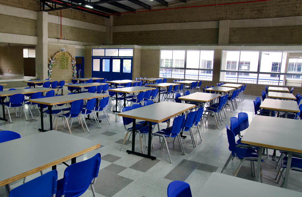 El Distrito entregó la renovada Sección Escuela Diego María Gómez, que beneficiará a 960 estudiantes de Castilla El Distrito entregó la renovada Sección Escuela Diego María Gómez, que beneficiará a 960 estudiantes de Castilla