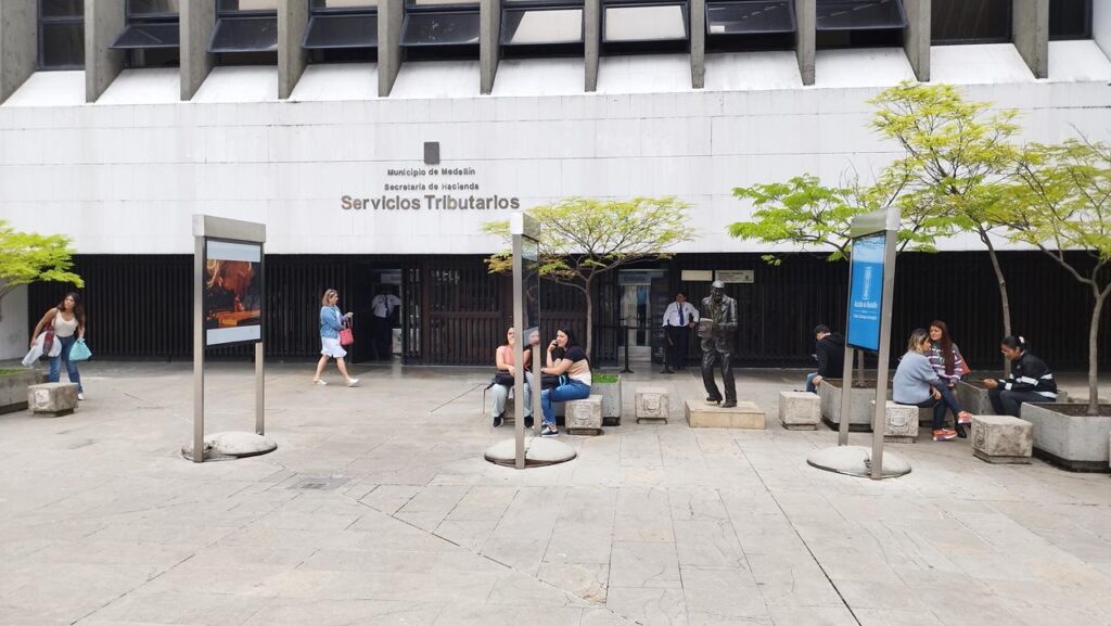 Servicios Tributarios