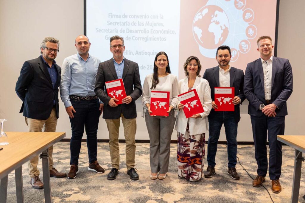 Medellín firma acuerdo con cooperación alemana para fortalecer la autonomía económica de las mujeres