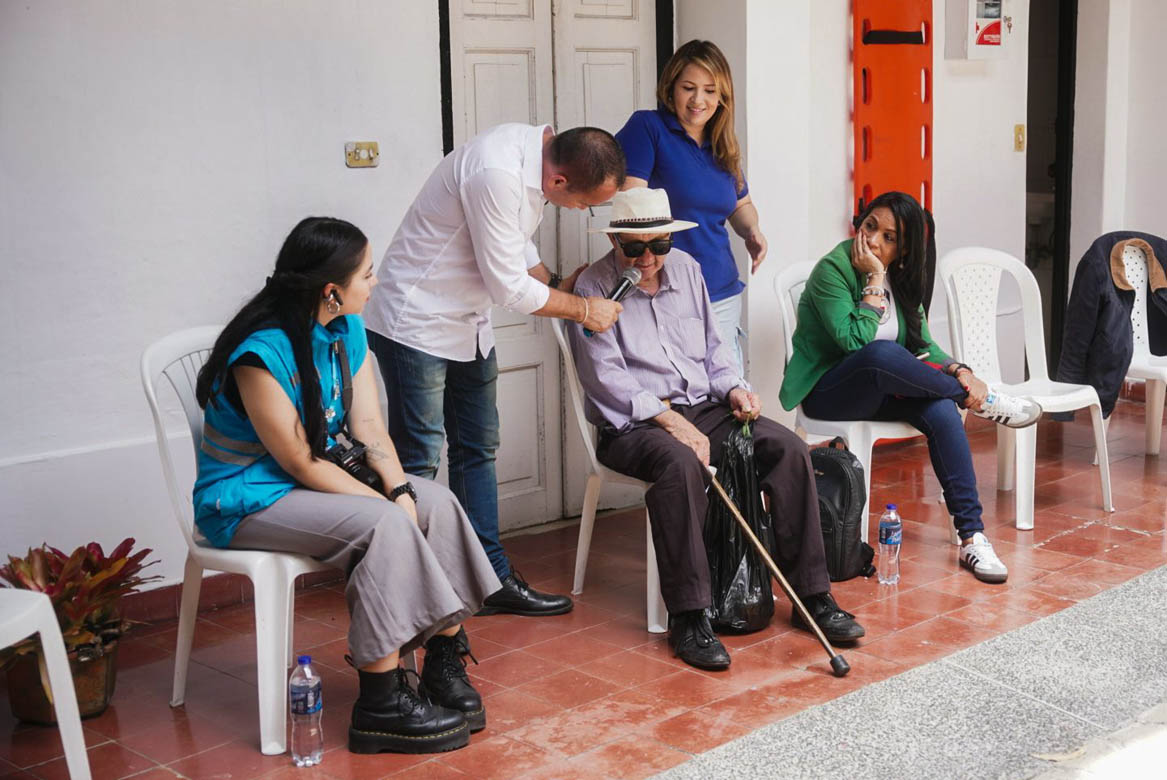 Medellín refuerza la atención a familias desplazadas y alerta sobre la alta ocupación del albergue Distrital