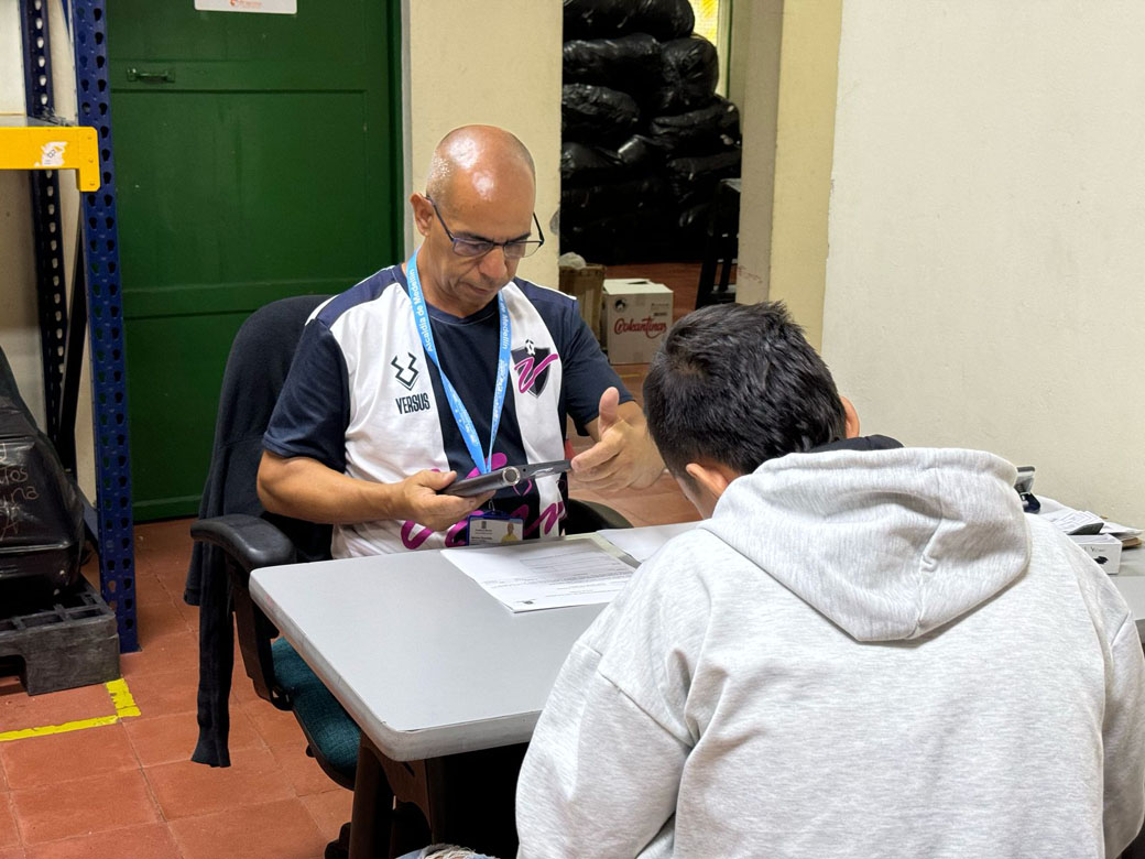 La Alcaldía de Medellín refuerza la ayuda humanitaria, ante el aumento en la llegada de víctimas del conflicto armado a la ciudad