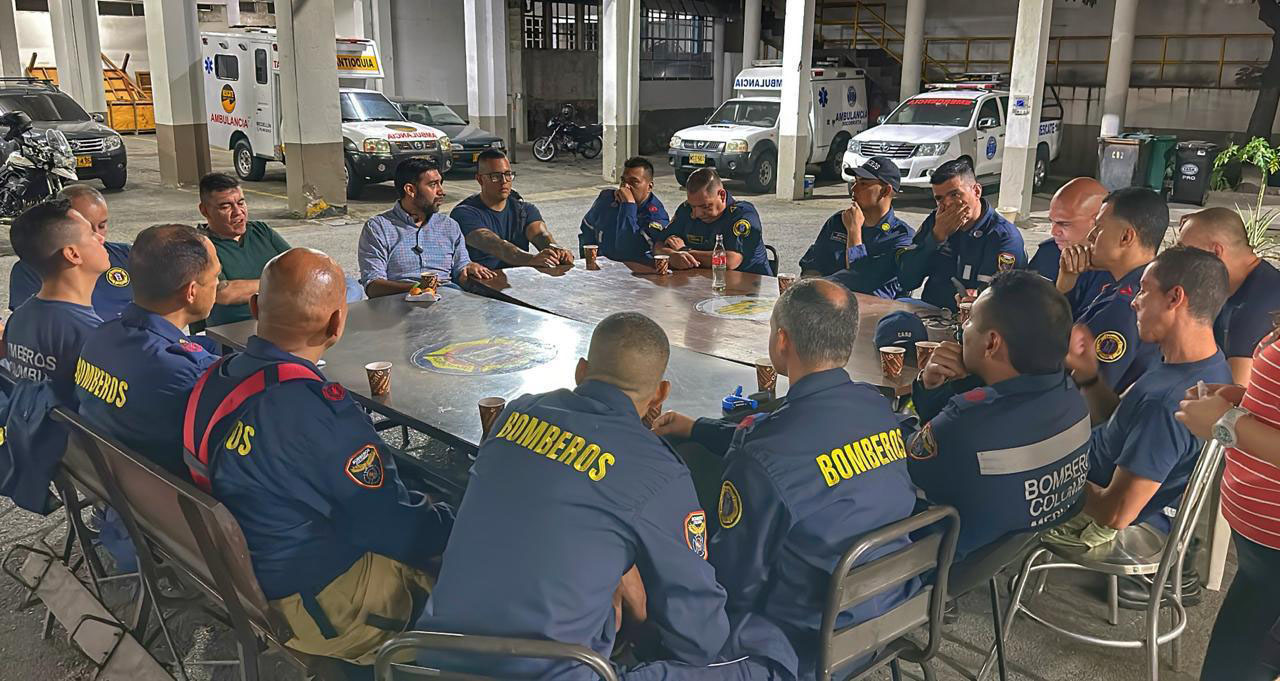 Avanza la convocatoria nacional que por primera vez proveerá, por concurso de méritos, empleos en carrera administrativa para bomberos