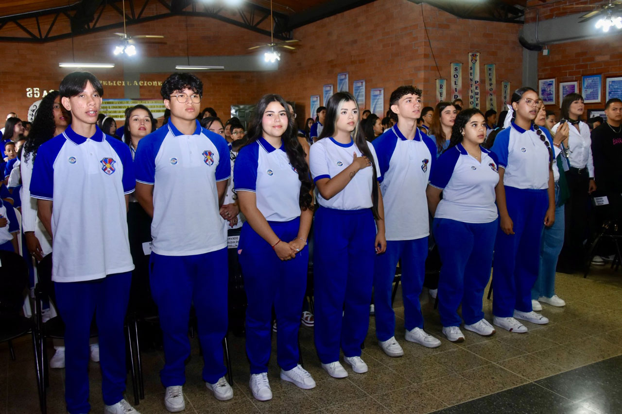 Medellín celebra el Día de la Democracia Escolar con la elección de 1.700 líderes estudiantiles Medellín celebra el Día de la Democracia Escolar con la elección de 1.700 líderes estudiantiles