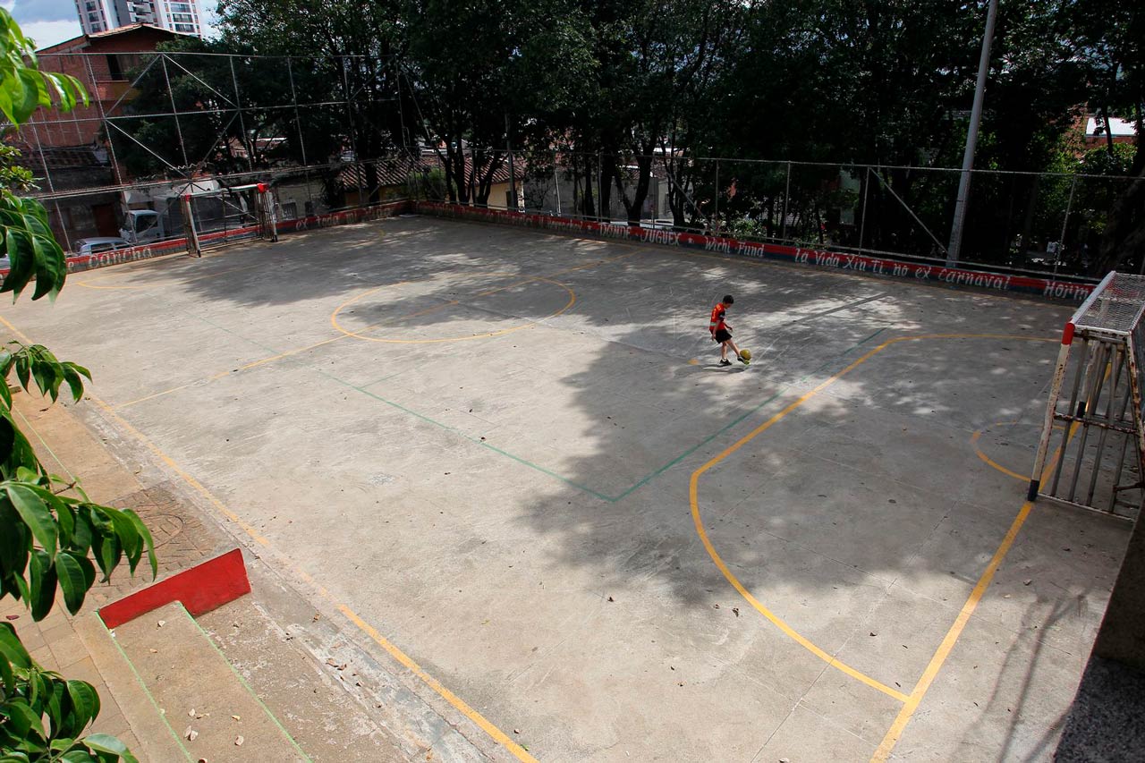 Así se veía el esEscenarios deportivos renovados en Manrique y Aranjuezcenario deportivo – Foto Alcaldía de Medellín