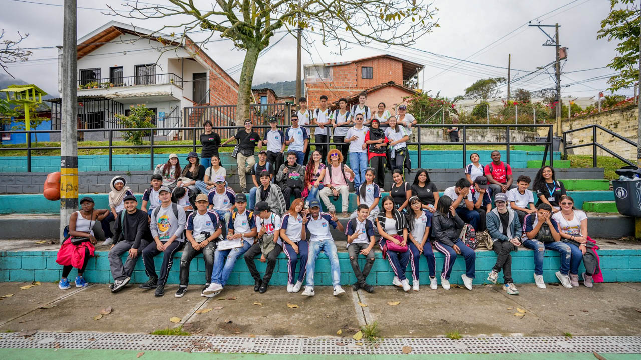 Medellín en la Cabeza inicia nueva temporada con 67 recorridos y una apuesta por oportunidades de empleo para los jóvenes