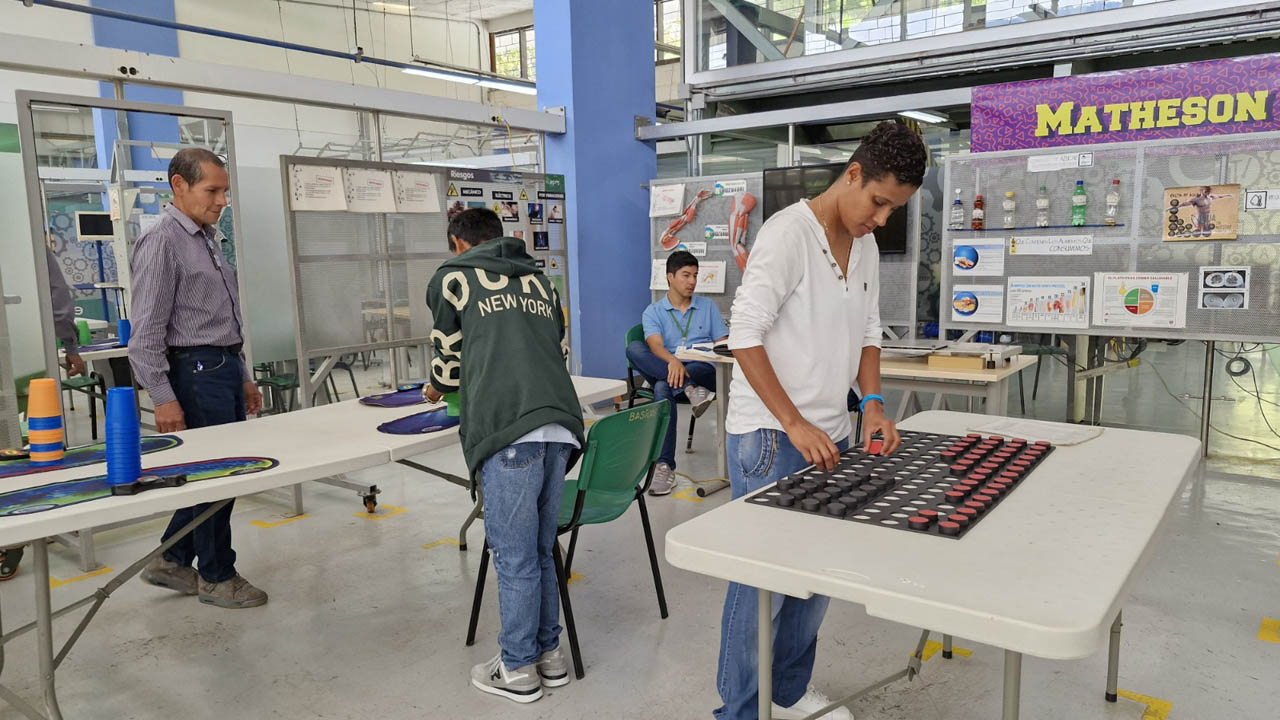 383 habitantes de calle en proceso de resocialización reciben formación del SENA