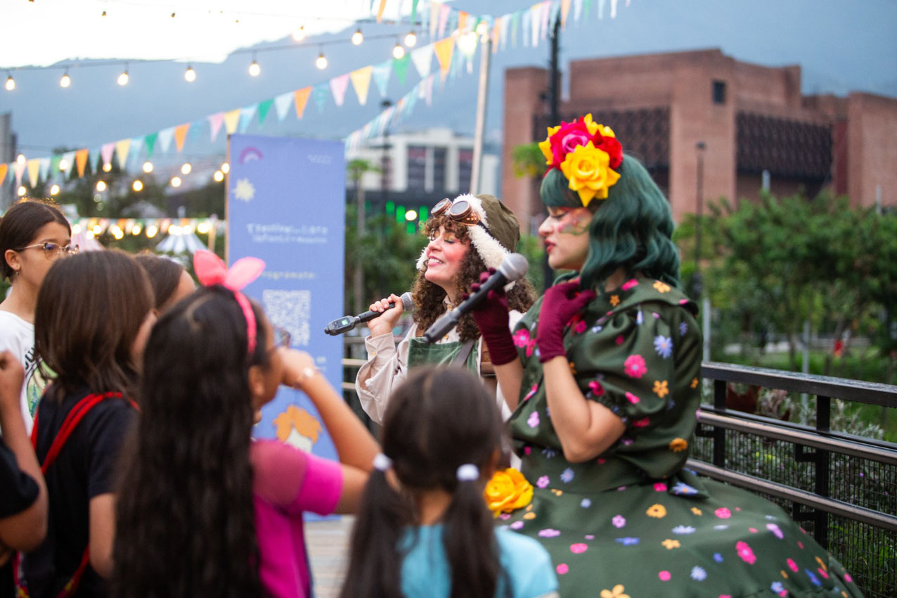 Imagen artistas cantando